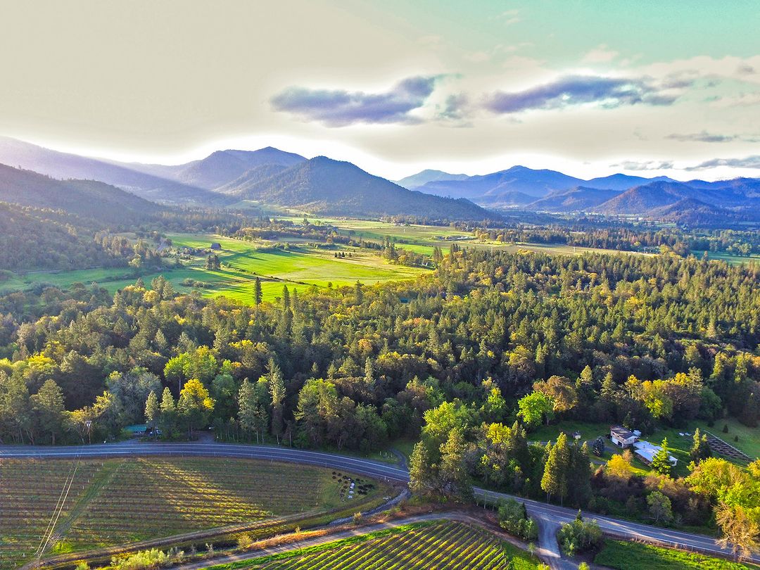 Check out our round up of resource to make the most of your May visit to Rogue Valley Wine Country.